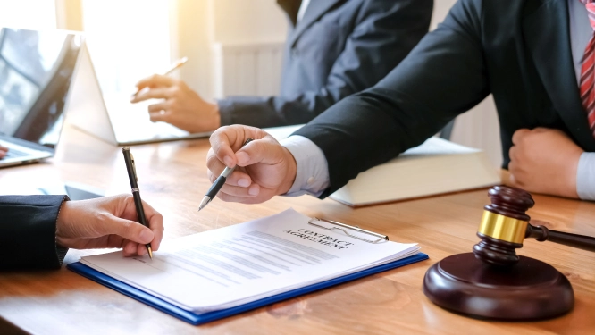 Assinatura de contrato de licitação